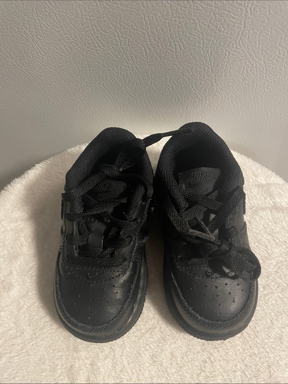 Nike Kids Black Low-Top Sneakers